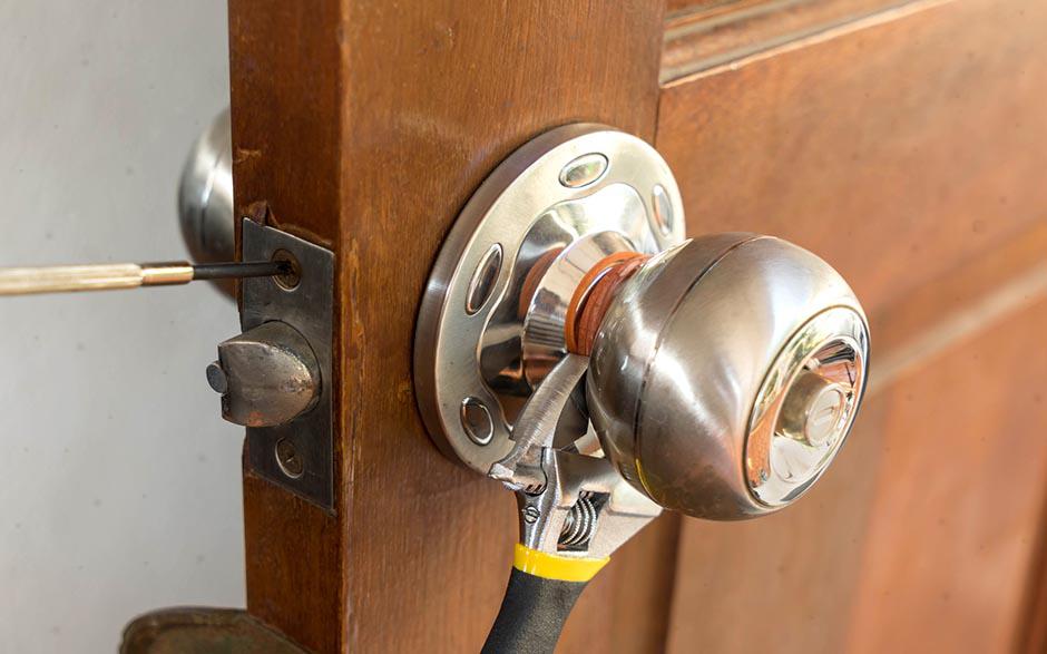 ouvrir une porte sans clé Chambourcy